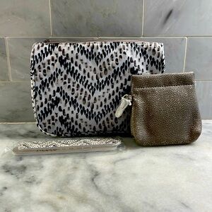 NWT - Thirty-One - Cosmetic bag, coin purse and nail file set